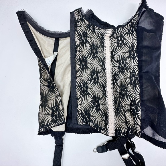 Vintage Frederick's of Hollywood Corset with Garters Size 34 Underbust Lingerie - Picture 6 of 15